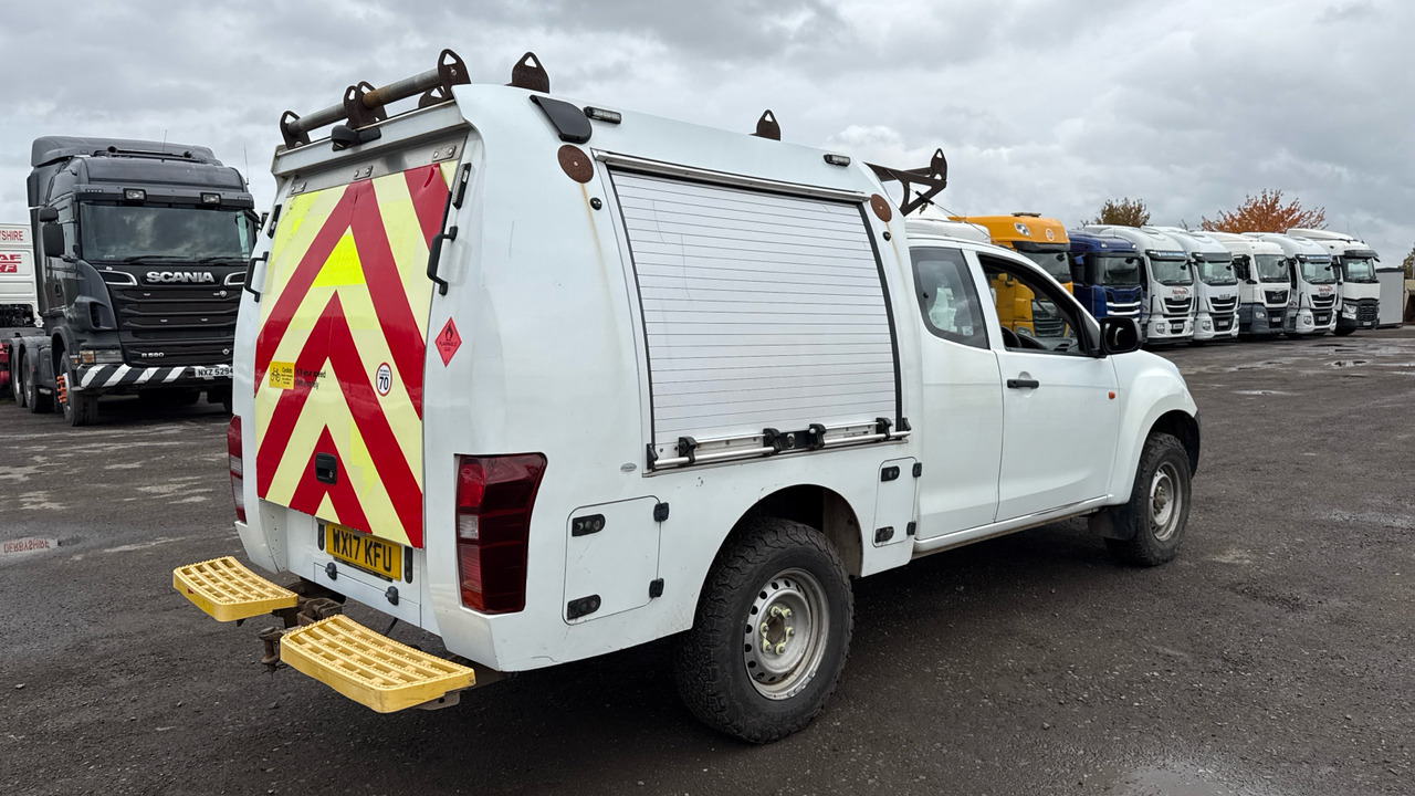 Isuzu D-Max 2.5TD - Pickup truck, Combi van: picture 4 Isuzu D-Max 2.5TD - Pickup truck, Combi van: picture 4