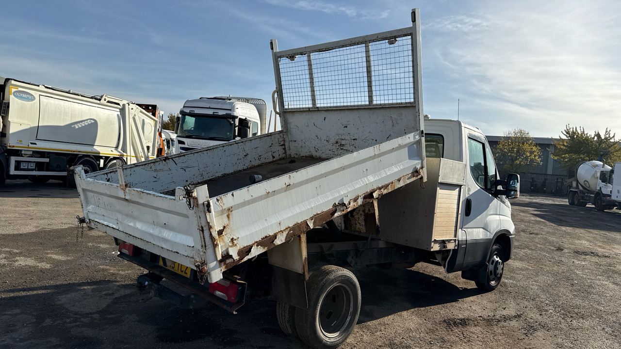 Iveco Daily 35-150 3450 WB - Tipper van: picture 4 Iveco Daily 35-150 3450 WB - Tipper van: picture 4