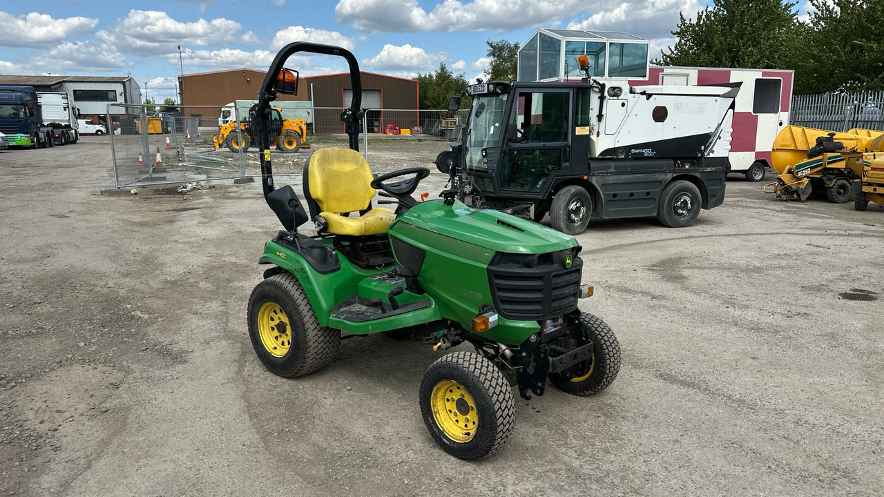 JOHN DEERE X949 - Garden mower: picture 1 JOHN DEERE X949 - Garden mower: picture 1