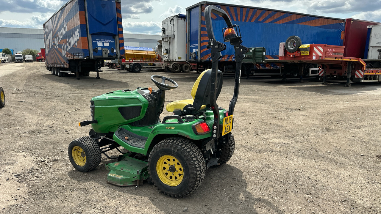 JOHN DEERE X949 - Garden mower: picture 3 JOHN DEERE X949 - Garden mower: picture 3