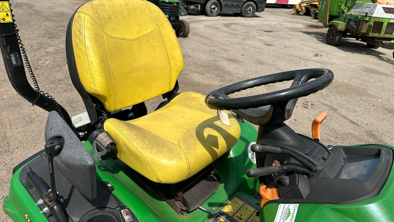 JOHN DEERE X949 - Garden mower: picture 5 JOHN DEERE X949 - Garden mower: picture 5