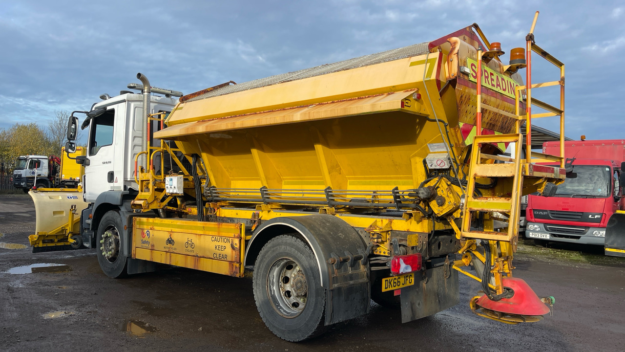 MAN TG-M 18.250 - Snow removal vehicle: picture 3 MAN TG-M 18.250 - Snow removal vehicle: picture 3