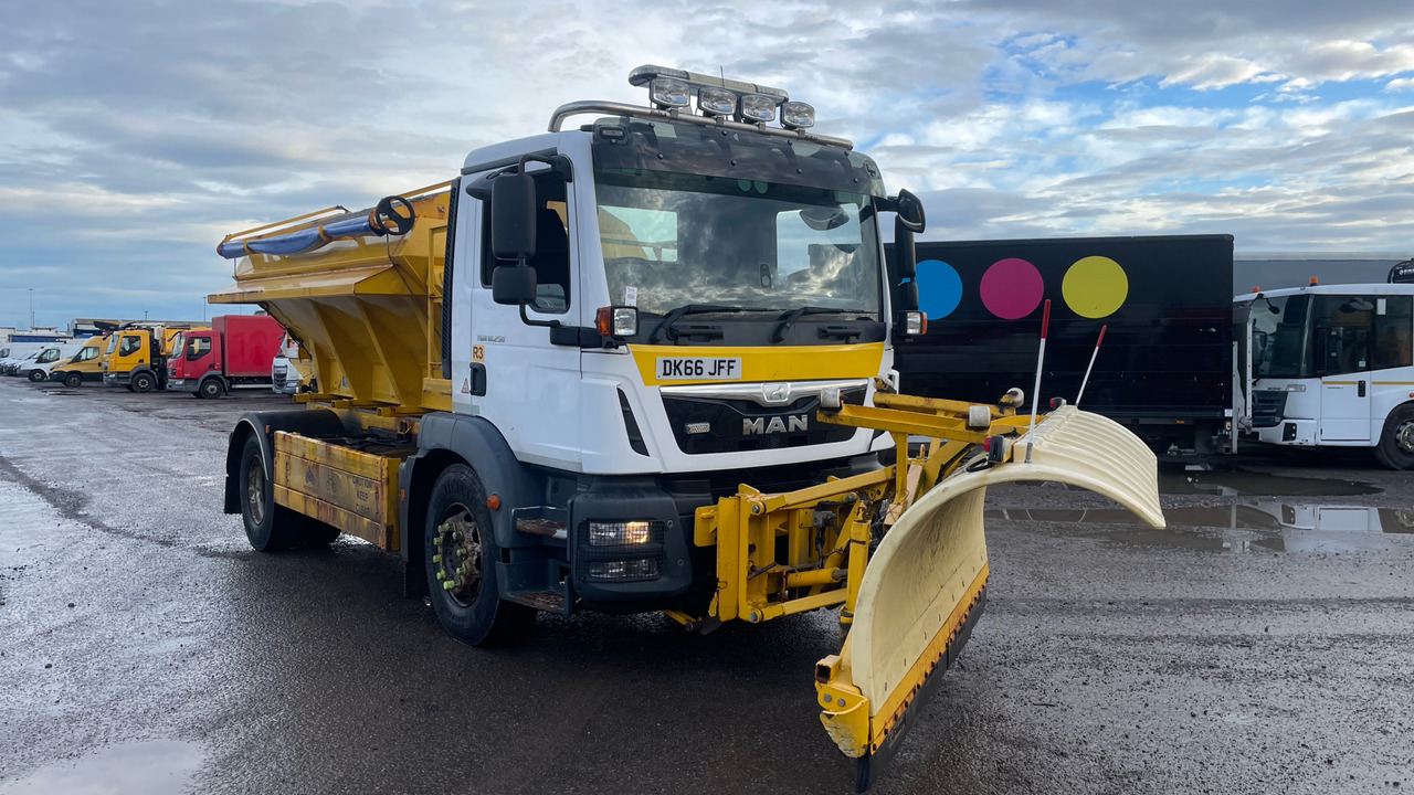MAN TGM 18.250 - Snow removal vehicle: picture 1 MAN TGM 18.250 - Snow removal vehicle: picture 1