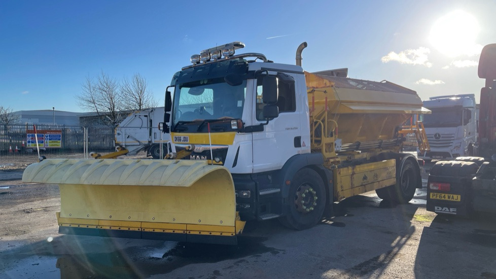 MAN TGM 18.250 - Snow removal vehicle: picture 1 MAN TGM 18.250 - Snow removal vehicle: picture 1