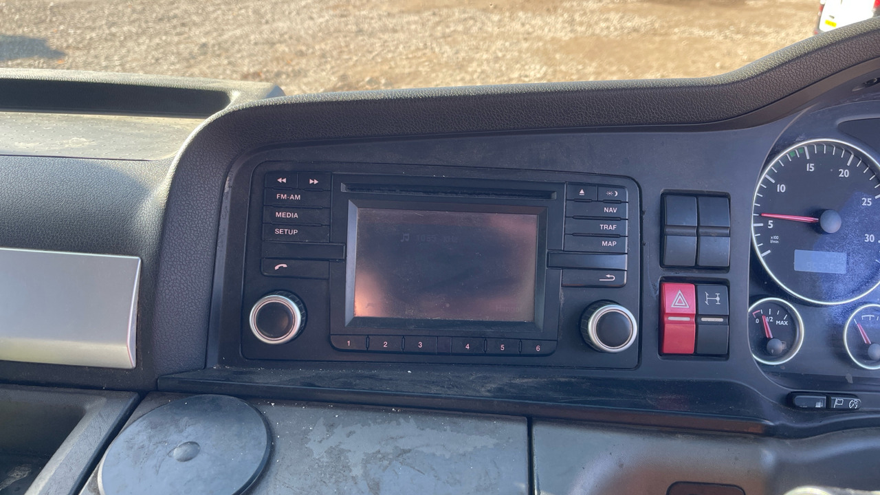 Curtainsider truck MAN TGX 18.400: picture 14 Curtainsider truck MAN TGX 18.400: picture 14