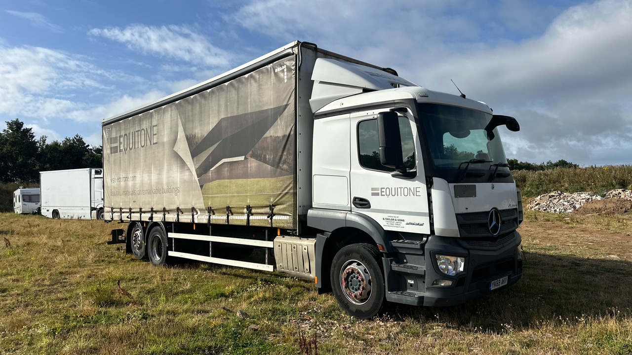 MERCEDES-BENZ ACTROS 2532 - Curtainsider truck: picture 1 MERCEDES-BENZ ACTROS 2532 - Curtainsider truck: picture 1