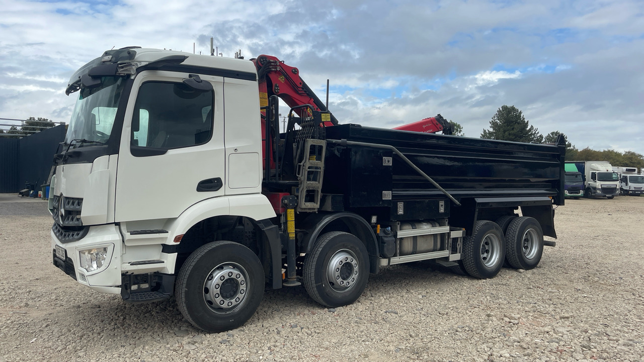 MERCEDES-BENZ AROCS - Tipper, Crane truck: picture 2 MERCEDES-BENZ AROCS - Tipper, Crane truck: picture 2