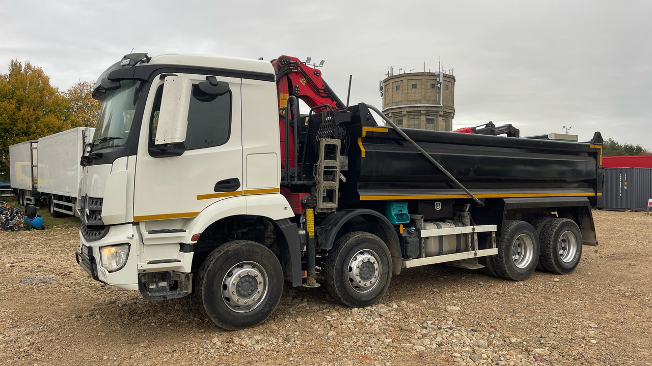 MERCEDES-BENZ AROCS - Tipper, Crane truck: picture 2 MERCEDES-BENZ AROCS - Tipper, Crane truck: picture 2