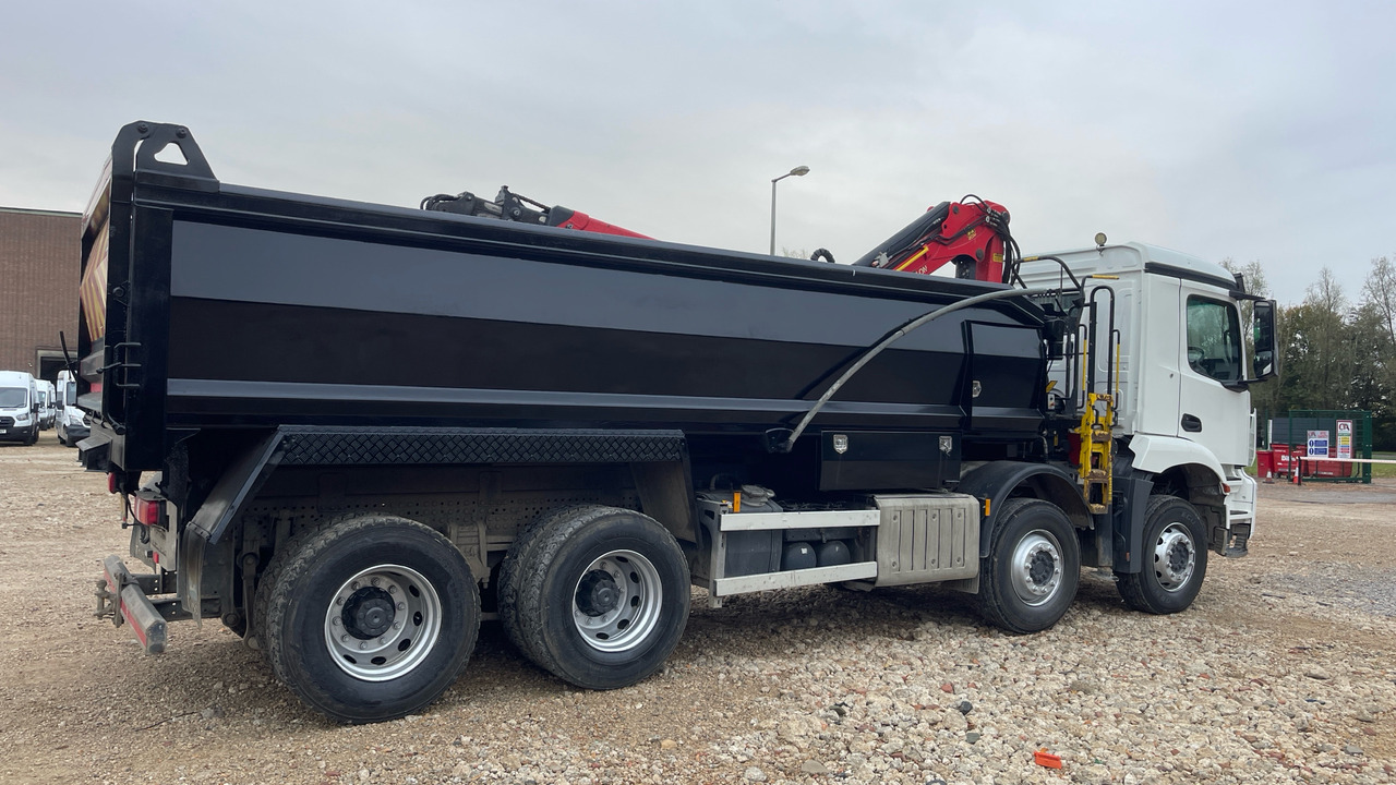 MERCEDES-BENZ AROCS - Tipper, Crane truck: picture 4 MERCEDES-BENZ AROCS - Tipper, Crane truck: picture 4