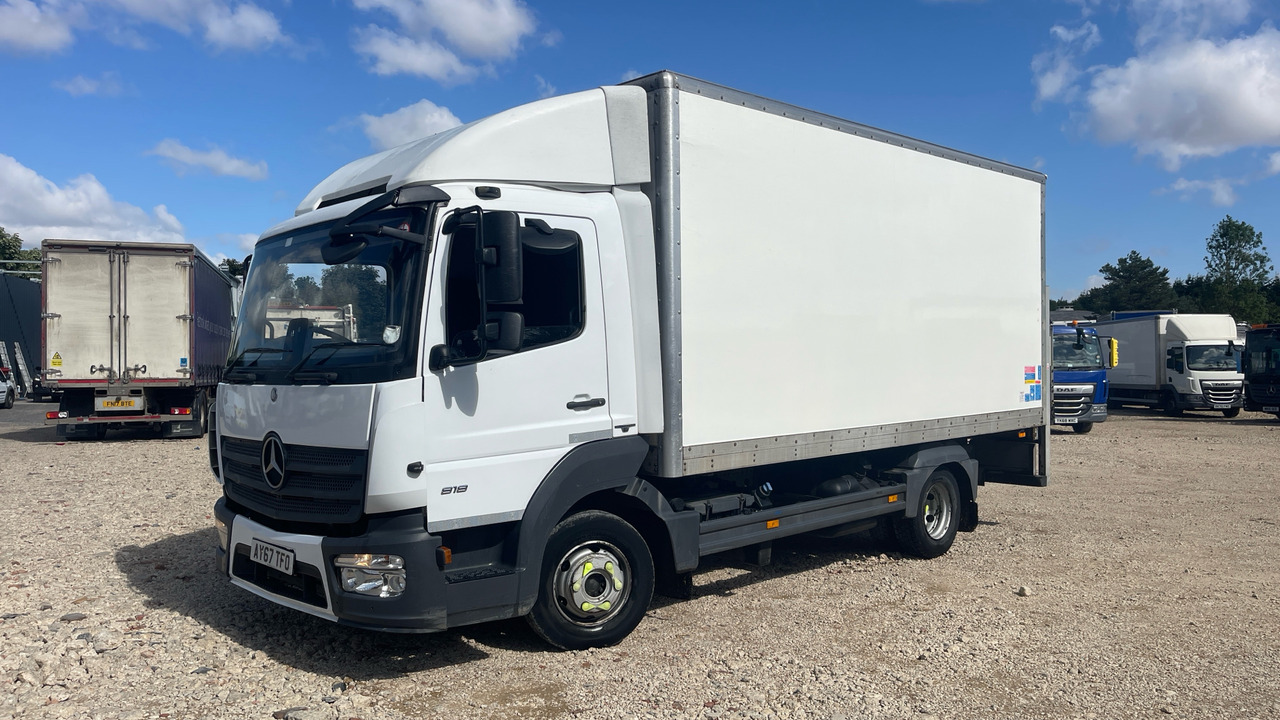 MERCEDES-BENZ ATEGO 818 - Box truck: picture 2 MERCEDES-BENZ ATEGO 818 - Box truck: picture 2