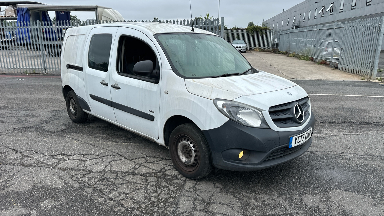 MERCEDES-BENZ CITAN 109CDI Bluefficiency DUA Crew Van - Combi van: picture 1 MERCEDES-BENZ CITAN 109CDI Bluefficiency DUA Crew Van - Combi van: picture 1