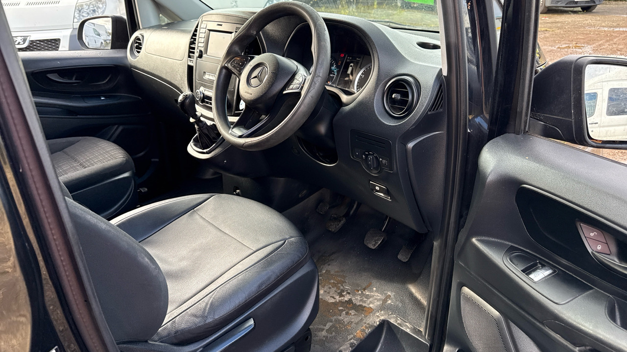 MERCEDES-BENZ VITO 114CDI BlueTec - Combi van: picture 5 MERCEDES-BENZ VITO 114CDI BlueTec - Combi van: picture 5