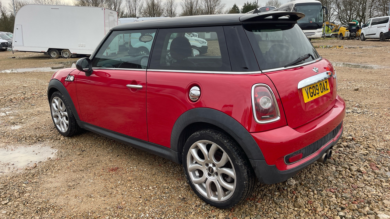 MINI COOPER COOPER S - Hatchback: picture 3 MINI COOPER COOPER S - Hatchback: picture 3