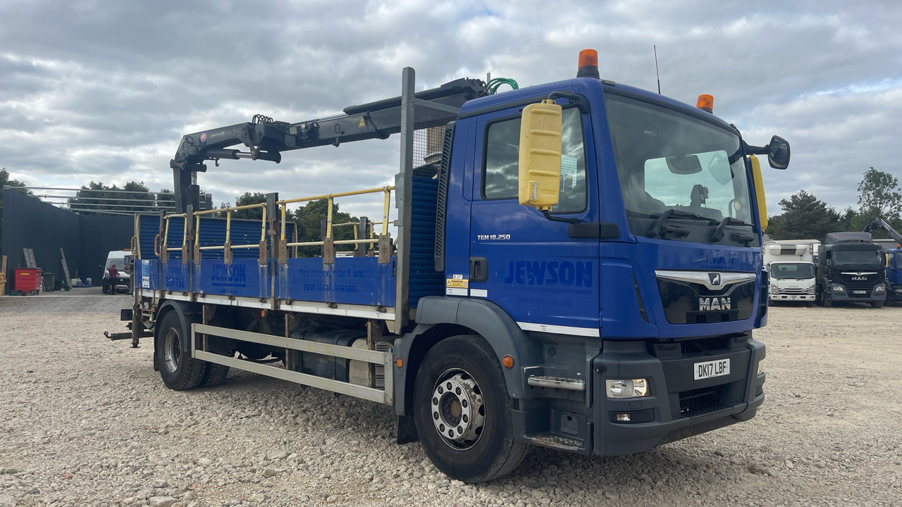 Man TGM 18.250 - Dropside/ Flatbed truck, Crane truck: picture 1 Man TGM 18.250 - Dropside/ Flatbed truck, Crane truck: picture 1