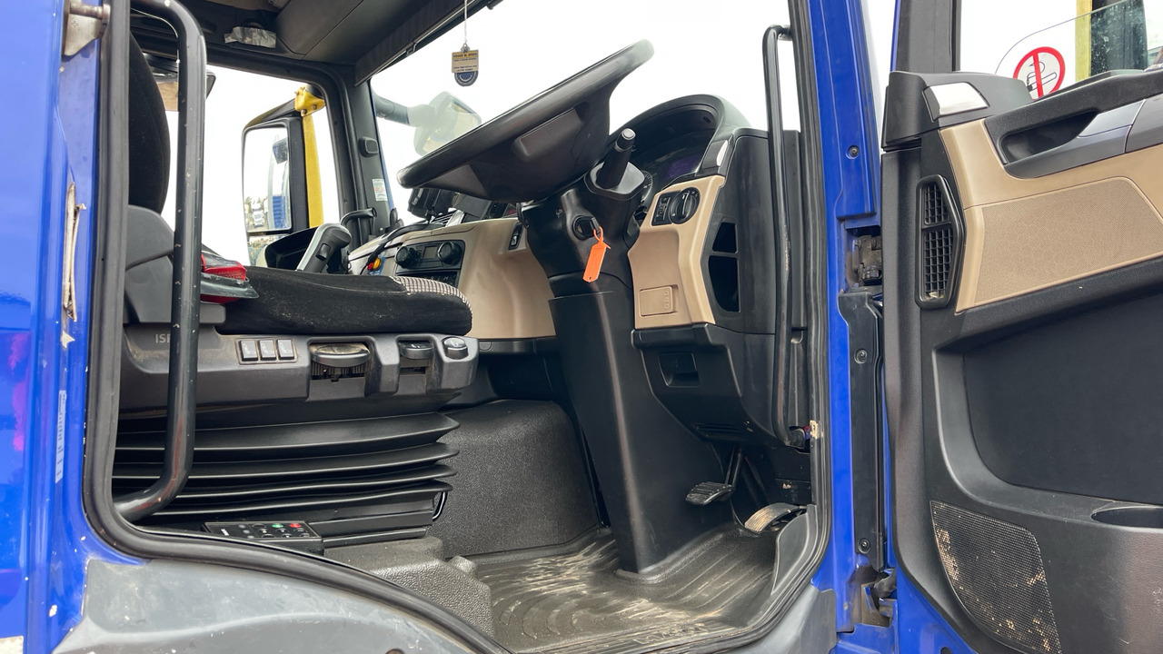Man TGS 26.360 - Dropside/ Flatbed truck, Crane truck: picture 5 Man TGS 26.360 - Dropside/ Flatbed truck, Crane truck: picture 5