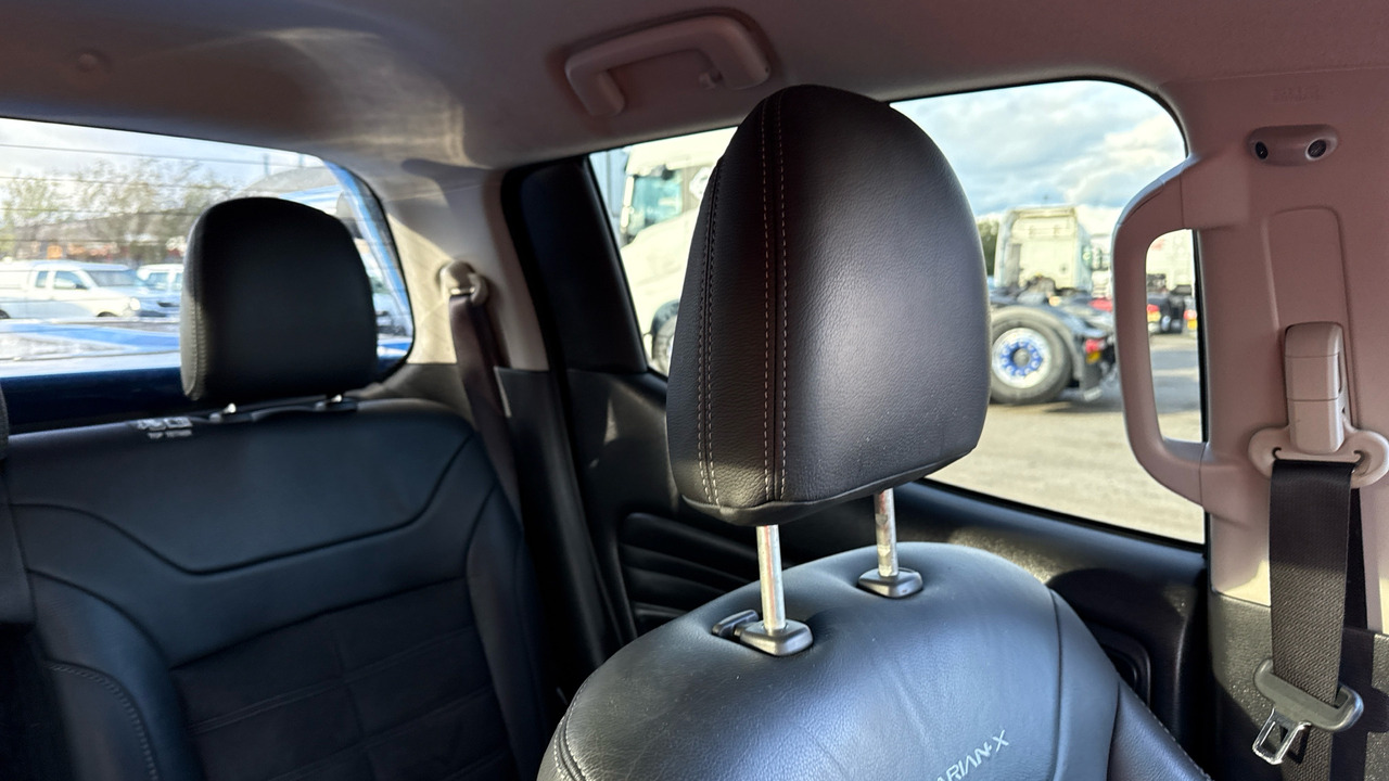 Pickup truck, Combi van Mitsubishi L200  DI-D 2.3 Barbarian X 150PS: picture 8