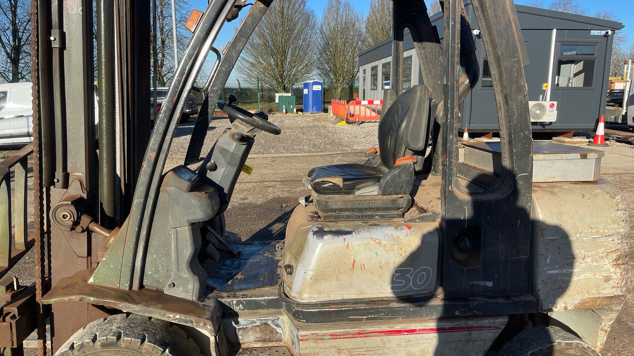 NISSAN G1D2A30Q - Diesel forklift: picture 5 NISSAN G1D2A30Q - Diesel forklift: picture 5