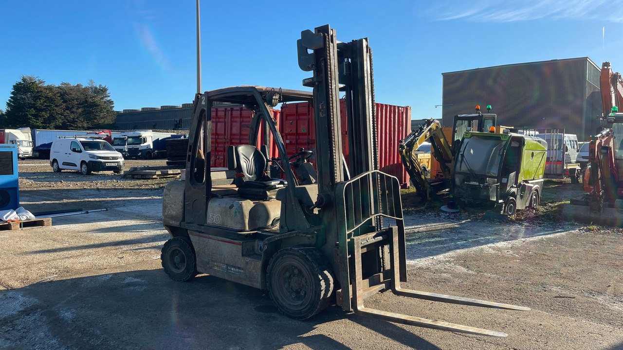 NISSAN G1D2A30Q - Diesel forklift: picture 2 NISSAN G1D2A30Q - Diesel forklift: picture 2