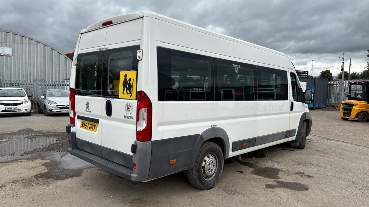 PEUGEOT BOXER 2.0 BLUEHDI 130PS - Minibus, Passenger van: picture 4 PEUGEOT BOXER 2.0 BLUEHDI 130PS - Minibus, Passenger van: picture 4