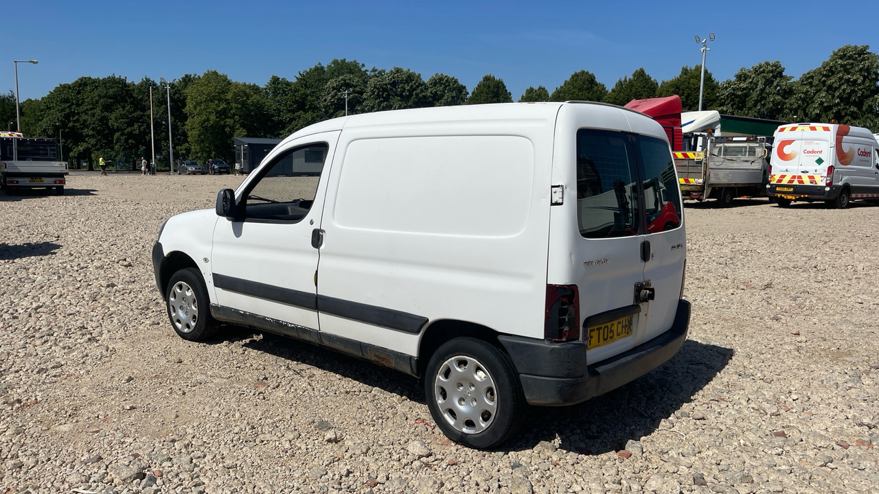 PEUGEOT PARTNER 600 - Small van: picture 3 PEUGEOT PARTNER 600 - Small van: picture 3