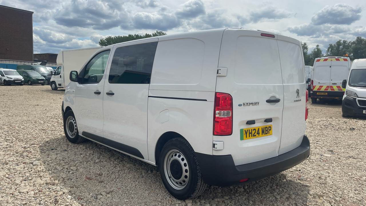 PEUGEOT e-EXPERT 1000 100kW 75kWh Professional - Combi van, Electric van: picture 3 PEUGEOT e-EXPERT 1000 100kW 75kWh Professional - Combi van, Electric van: picture 3