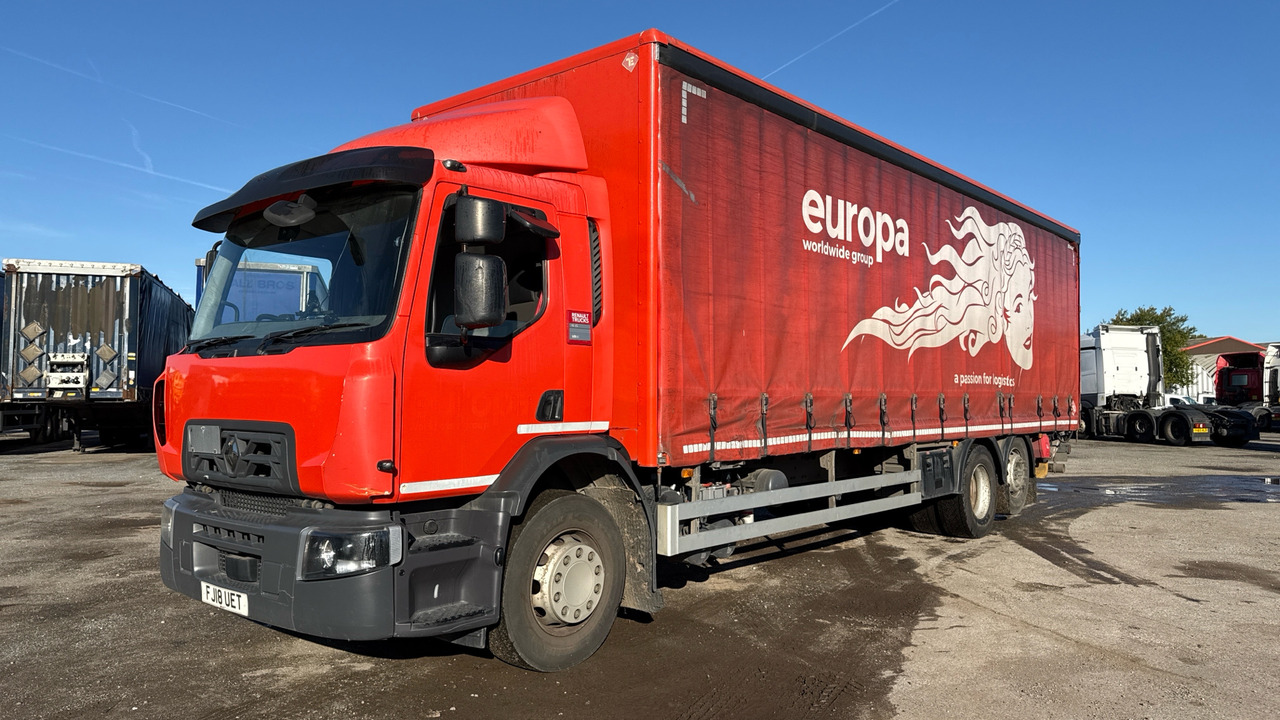 RENAULT D 26 - Curtainsider truck: picture 2 RENAULT D 26 - Curtainsider truck: picture 2