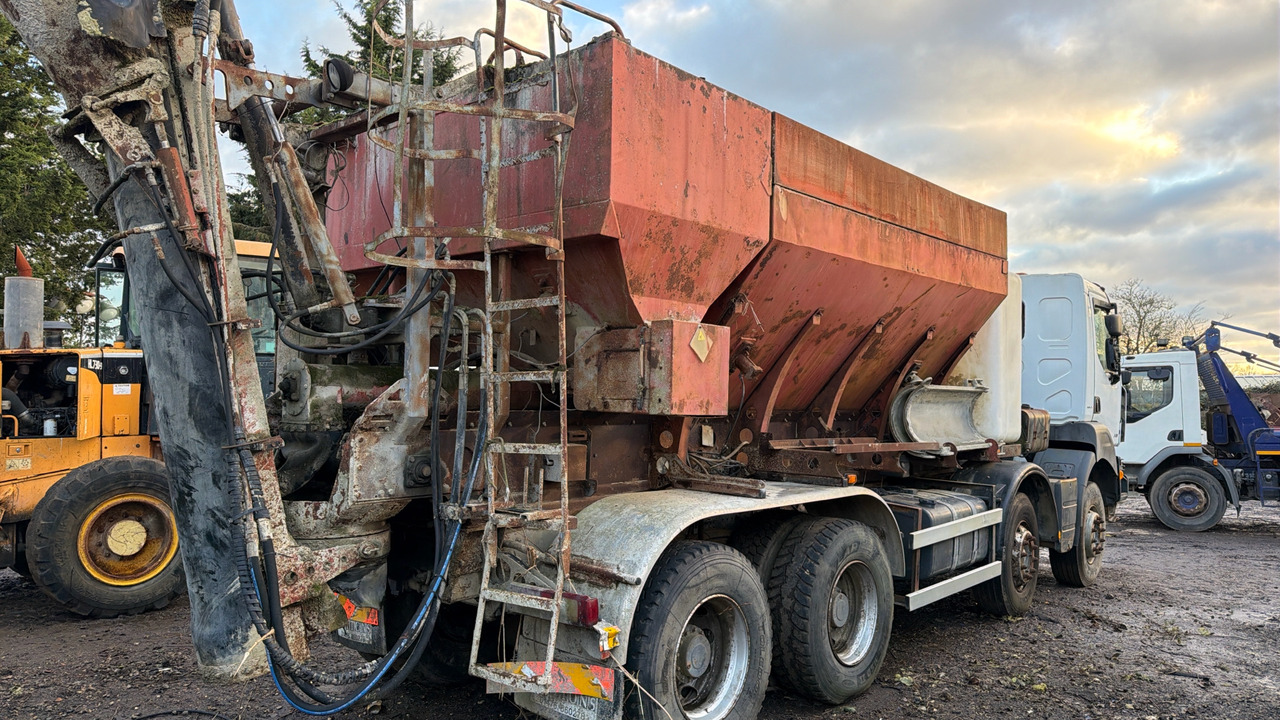 RENAULT DXI 370 - Asphalt distributor: picture 4 RENAULT DXI 370 - Asphalt distributor: picture 4