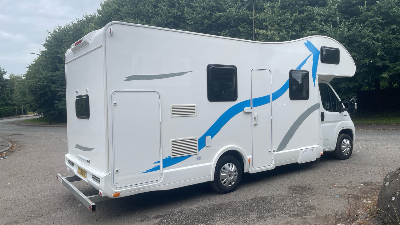 Rimor Seal 9 MOTORHOME - Alcove motorhome: picture 4 Rimor Seal 9 MOTORHOME - Alcove motorhome: picture 4