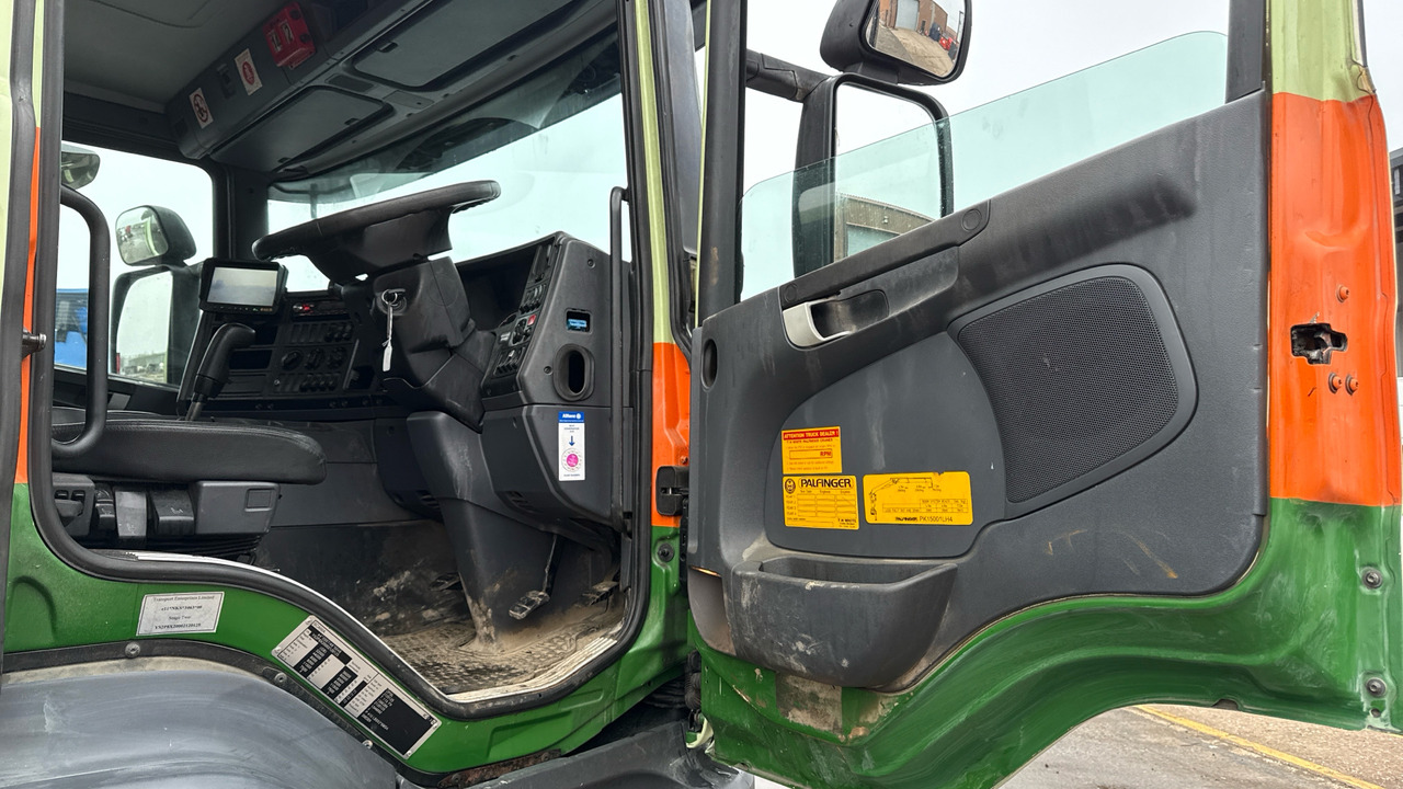 SCANIA P 410 - Dropside/ Flatbed truck, Crane truck: picture 5 SCANIA P 410 - Dropside/ Flatbed truck, Crane truck: picture 5