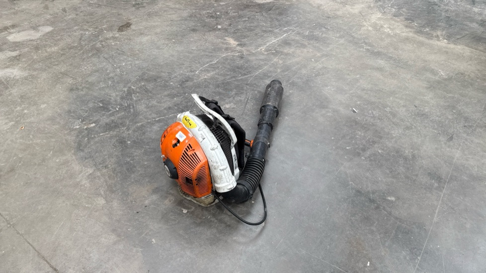 STIHL BR500 LEAF BLOWER BACKPACK - Construction equipment: picture 2 STIHL BR500 LEAF BLOWER BACKPACK - Construction equipment: picture 2