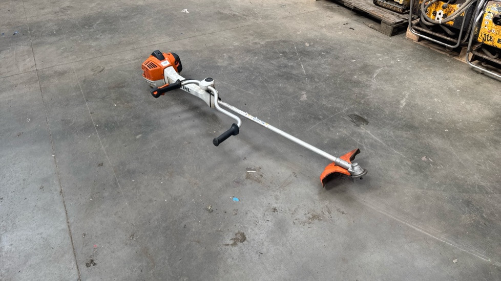 STIHL FS490C STRIMMER - Construction equipment: picture 3 STIHL FS490C STRIMMER - Construction equipment: picture 3