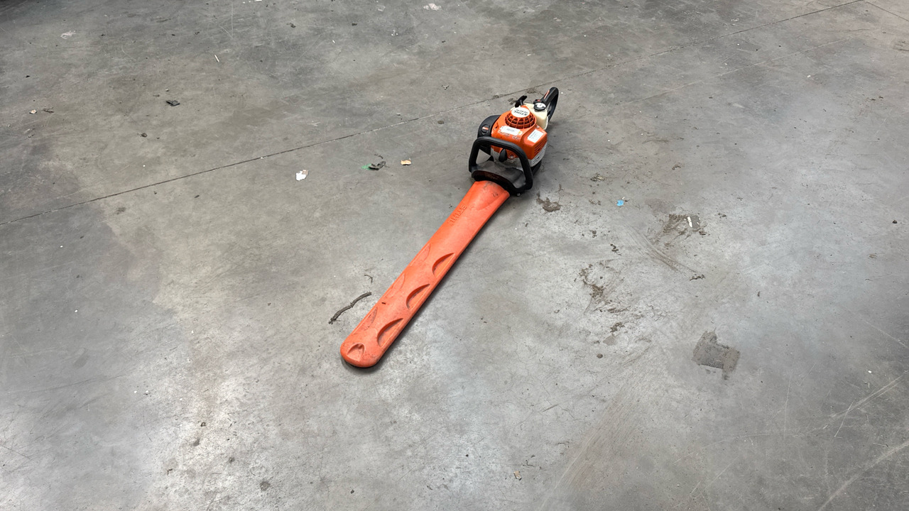 STIHL HS B2 RC HEDGE CUTTER - Construction equipment: picture 3 STIHL HS B2 RC HEDGE CUTTER - Construction equipment: picture 3