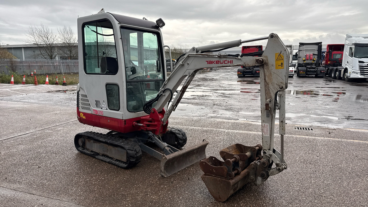 TAKEUCHI TB016 - Mini excavator: picture 2 TAKEUCHI TB016 - Mini excavator: picture 2