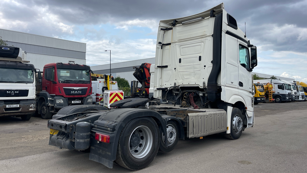 MERCEDES-BENZ ACTORS 2442 - Tractor unit: picture 4 MERCEDES-BENZ ACTORS 2442 - Tractor unit: picture 4