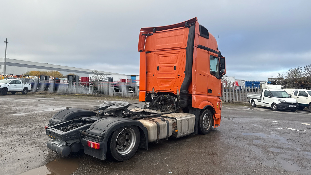 MERCEDES-BENZ ACTROS 1845 - Tractor unit: picture 4 MERCEDES-BENZ ACTROS 1845 - Tractor unit: picture 4