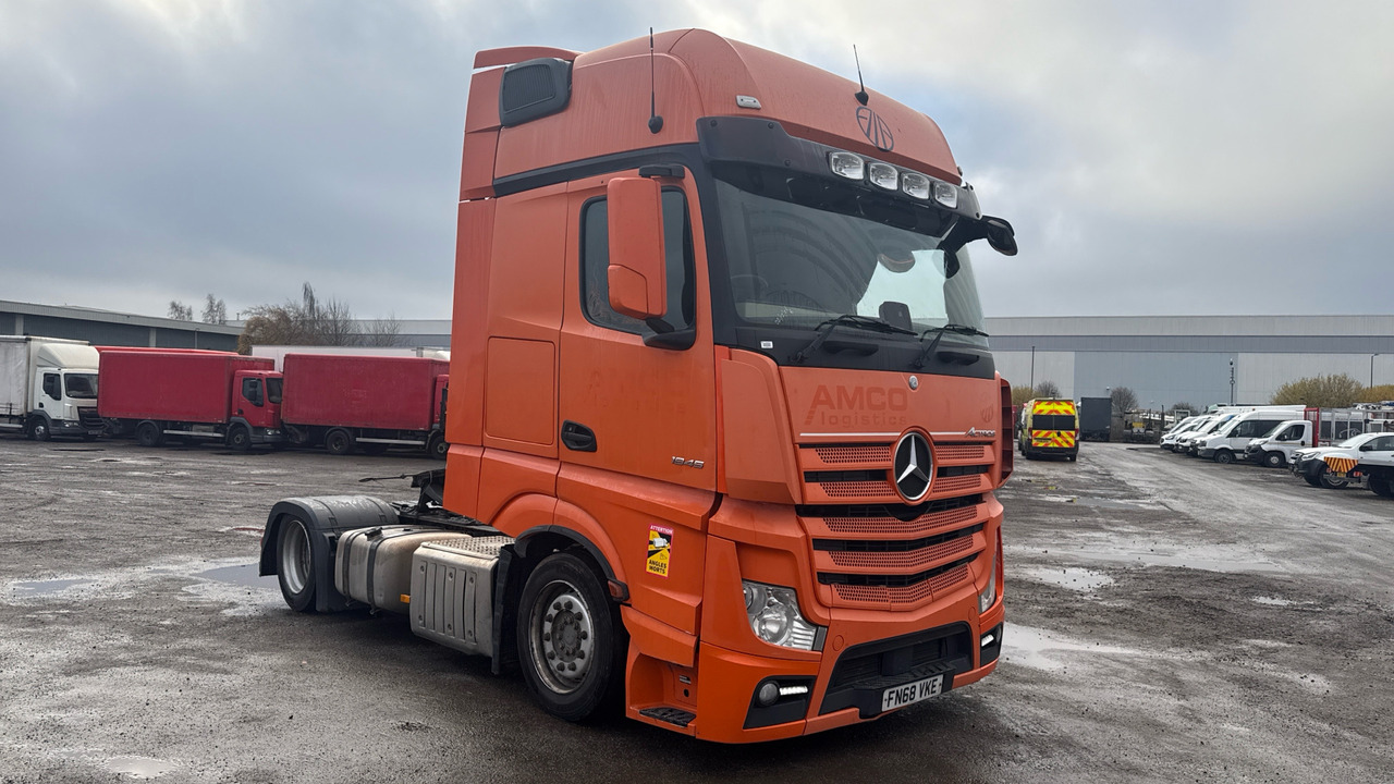 MERCEDES-BENZ ACTROS 1845 - Tractor unit: picture 1 MERCEDES-BENZ ACTROS 1845 - Tractor unit: picture 1