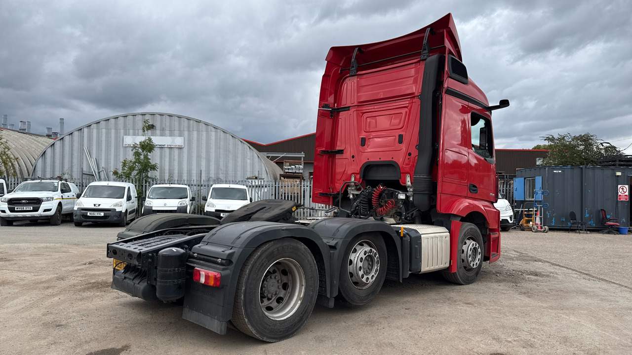 MERCEDES-BENZ ACTROS 2545 - Tractor unit: picture 4 MERCEDES-BENZ ACTROS 2545 - Tractor unit: picture 4