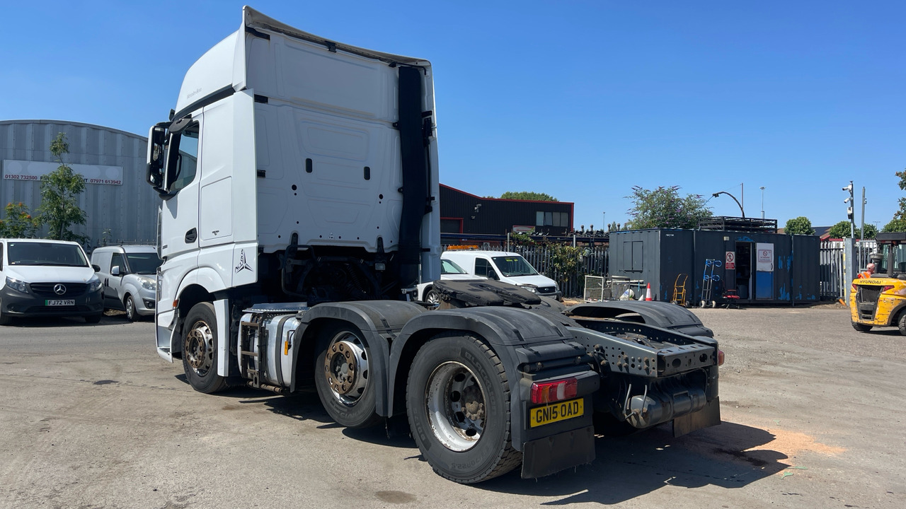 MERCEDES-BENZ ACTROS 2551 - Tractor unit: picture 3 MERCEDES-BENZ ACTROS 2551 - Tractor unit: picture 3
