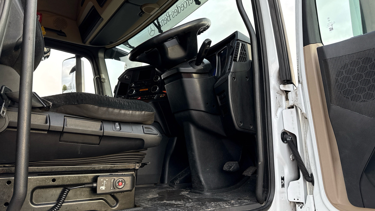 MERCEDES-BENZ ACTROS - Tractor unit: picture 5 MERCEDES-BENZ ACTROS - Tractor unit: picture 5