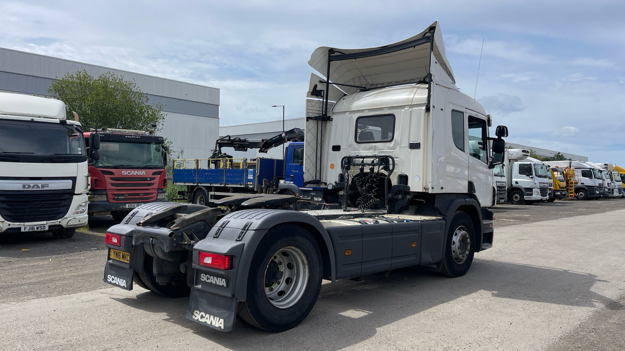 SCANIA P 410 - Tractor unit: picture 4 SCANIA P 410 - Tractor unit: picture 4