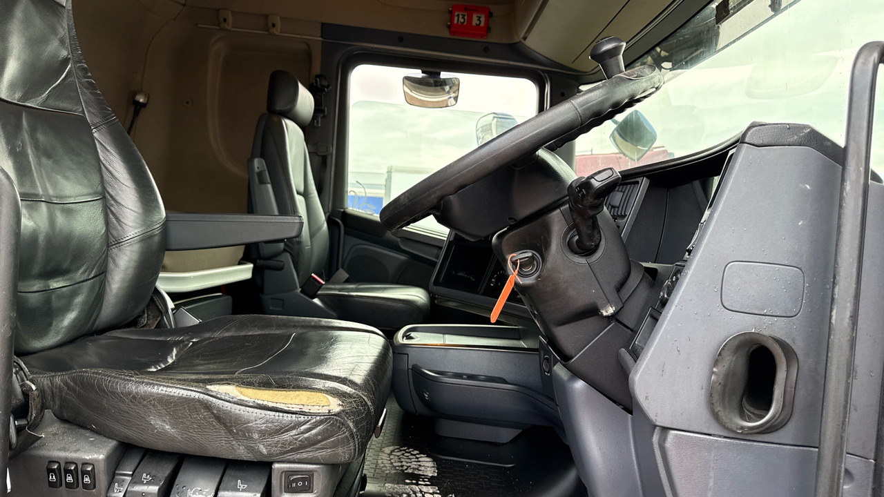 SCANIA R 560 - Tractor unit: picture 5 SCANIA R 560 - Tractor unit: picture 5