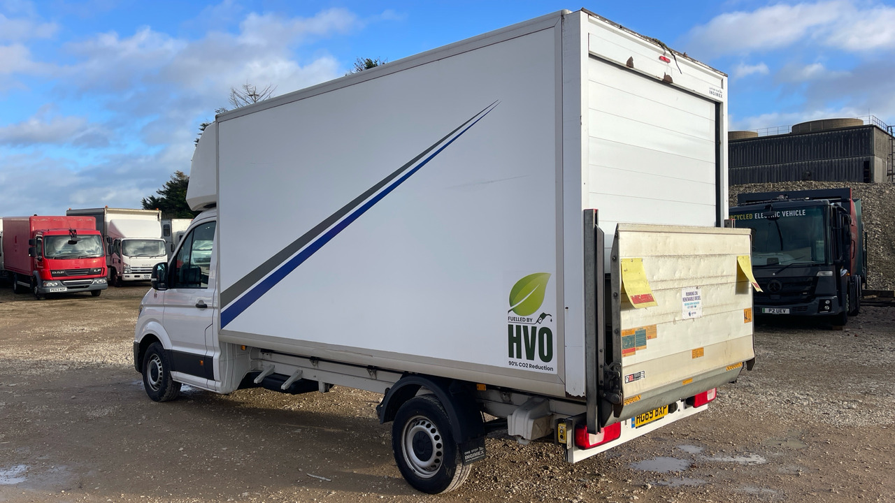 VOLKSWAGEN CRAFTER CR35 2.0 TDI 140PS - Closed box van: picture 3 VOLKSWAGEN CRAFTER CR35 2.0 TDI 140PS - Closed box van: picture 3