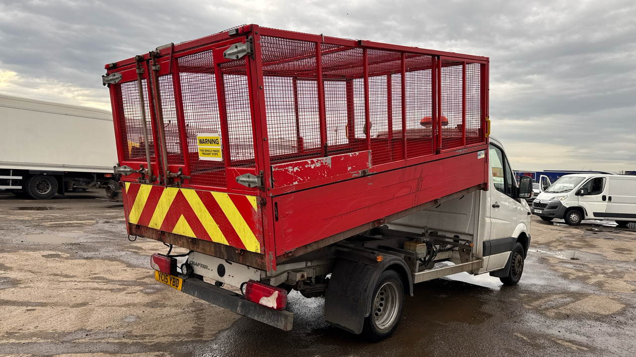 VOLKSWAGEN CRAFTER CR50 TDI - Tipper van: picture 4 VOLKSWAGEN CRAFTER CR50 TDI - Tipper van: picture 4
