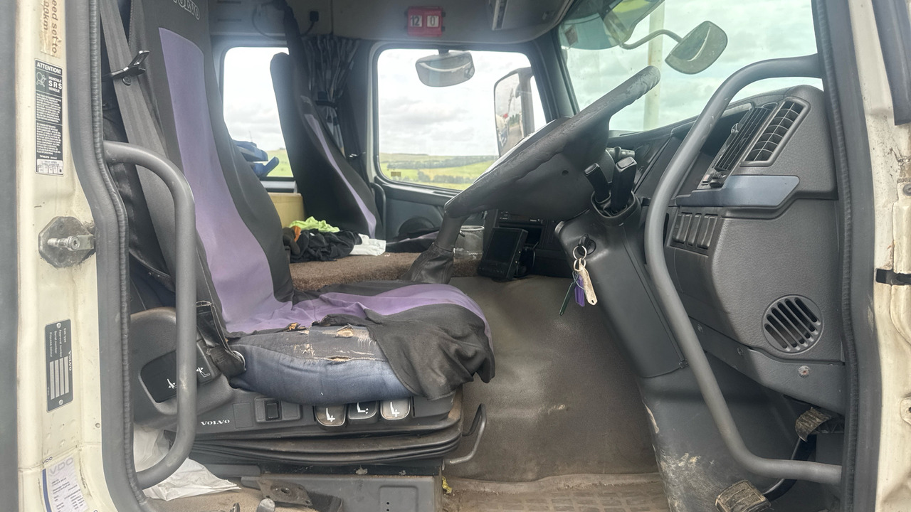 VOLVO FM 400 - Vacuum truck: picture 5 VOLVO FM 400 - Vacuum truck: picture 5
