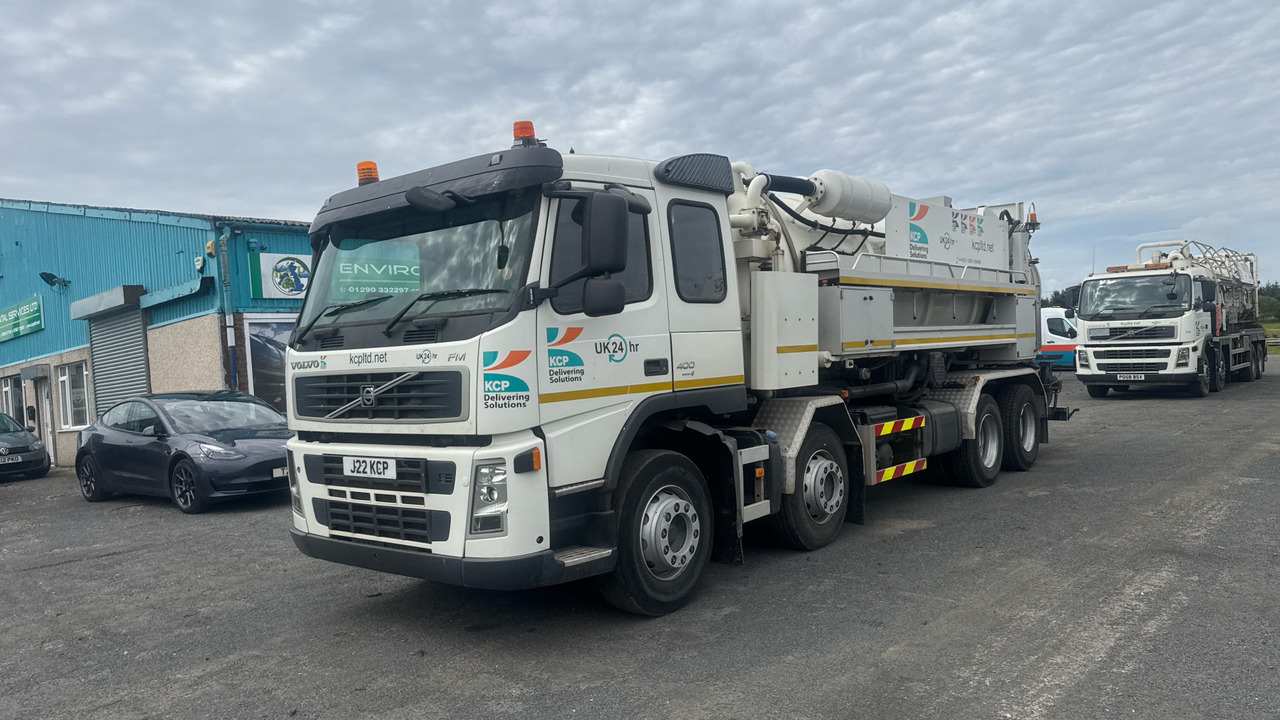 VOLVO FM 400 - Vacuum truck: picture 2 VOLVO FM 400 - Vacuum truck: picture 2