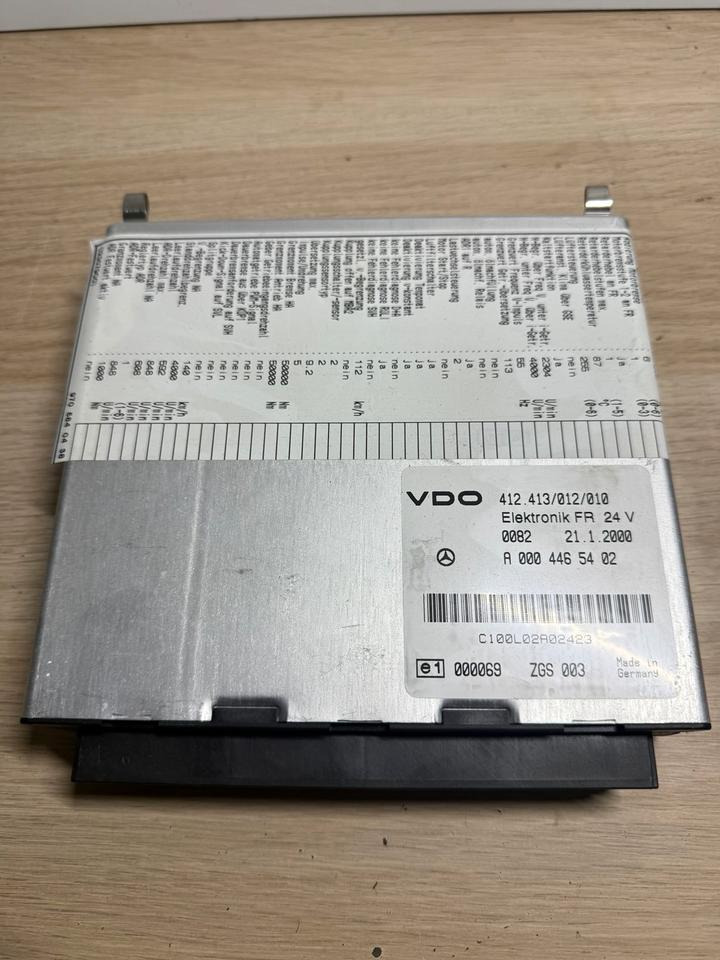 ATEGO VDO ELEKTRONIK FMR Steuergerät A0004465402 - ECU for Truck: picture 2 ATEGO VDO ELEKTRONIK FMR Steuergerät A0004465402 - ECU for Truck: picture 2