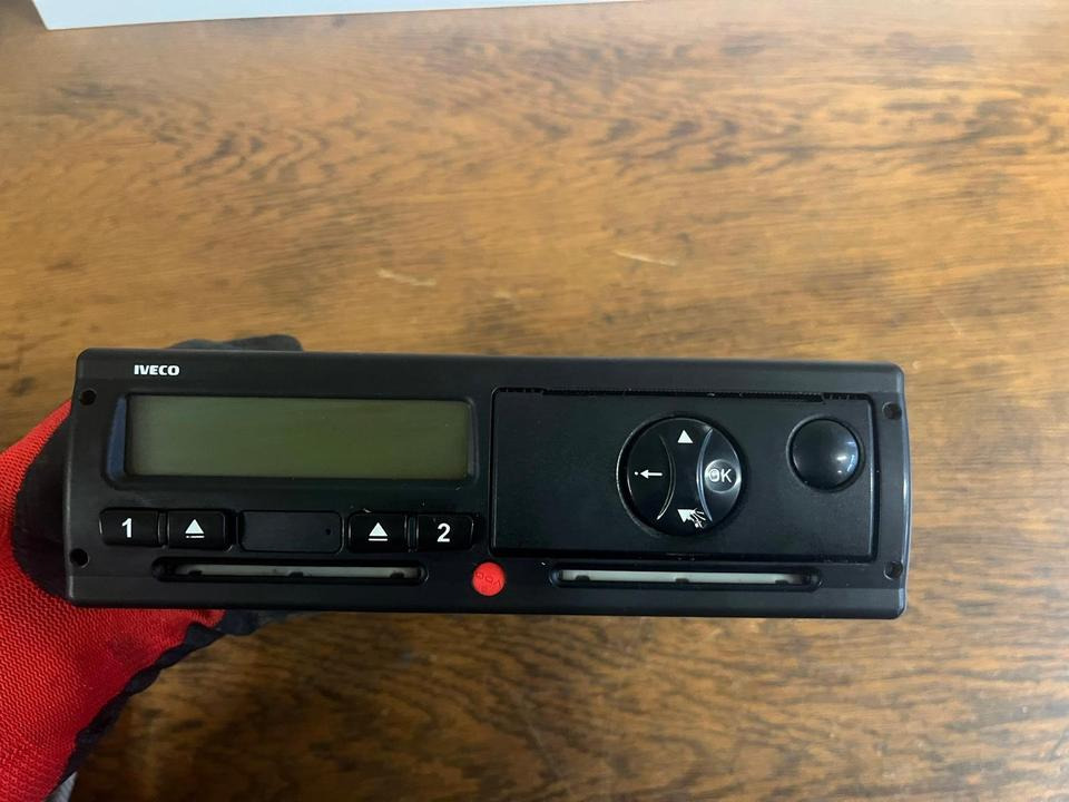 IVECO Tachograph 5801382529 - Tachograph: picture 2 IVECO Tachograph 5801382529 - Tachograph: picture 2