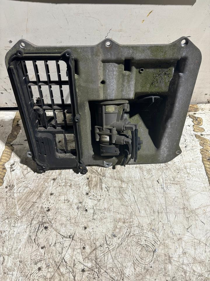 MAN KNRORR-BREMSE Fußbremsventil 81.52130-6275 - Pedal for Truck: picture 2 MAN KNRORR-BREMSE Fußbremsventil 81.52130-6275 - Pedal for Truck: picture 2