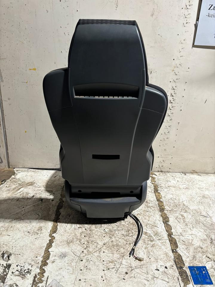 MAN TGL Euro 5/6 Fahrersitz mit Luft und elektrisch - Seat for Truck: picture 4 MAN TGL Euro 5/6 Fahrersitz mit Luft und elektrisch - Seat for Truck: picture 4