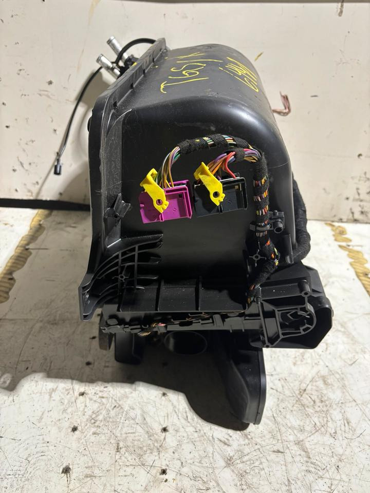 MAN TGX/TGS Innenraum Gehäuse/Heizung 81.61900.6441 - Fan for Truck: picture 4 MAN TGX/TGS Innenraum Gehäuse/Heizung 81.61900.6441 - Fan for Truck: picture 4